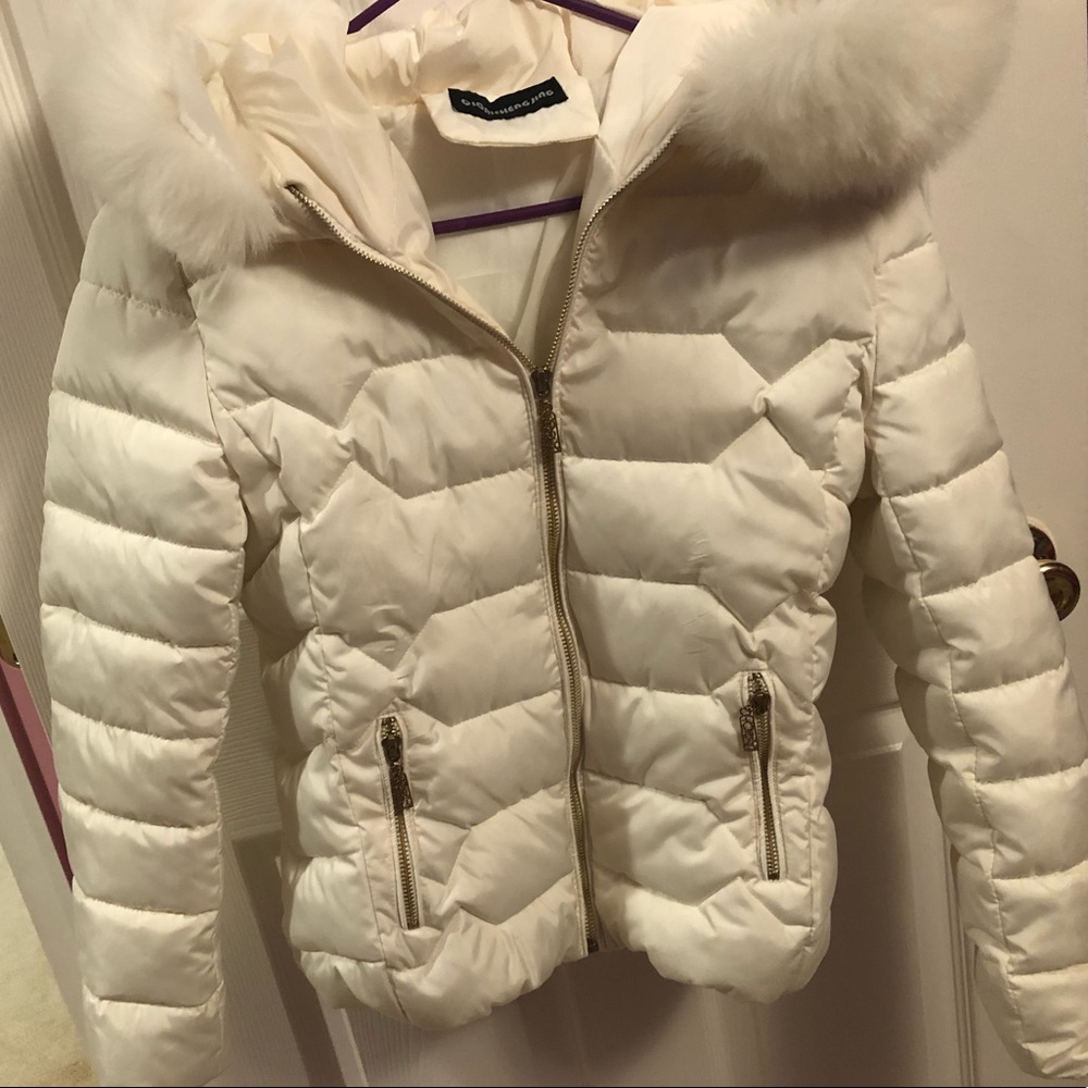 Women’s White & Gold Puffer Jacket